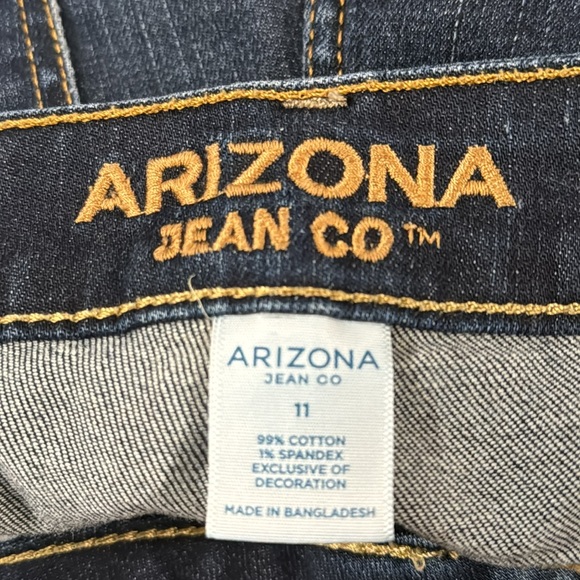 Arizona Jean Co distressed cuffed denim mini shorts size 11 - Picture 8 of 9